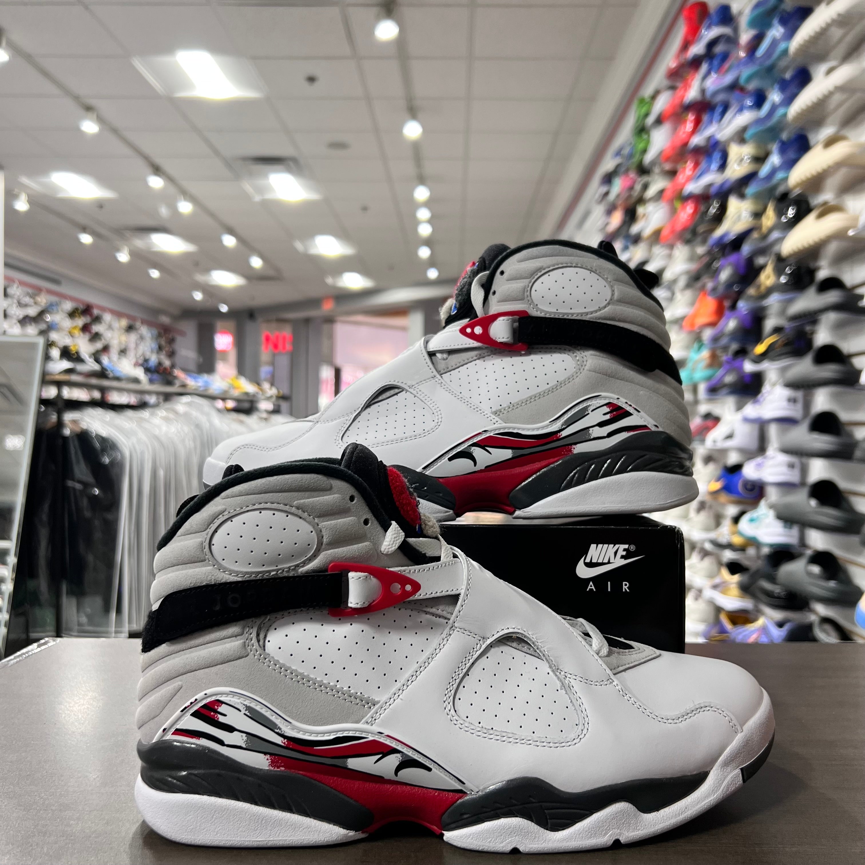 Jordan Retro 8 Mens White True Red (Lightly Worn)