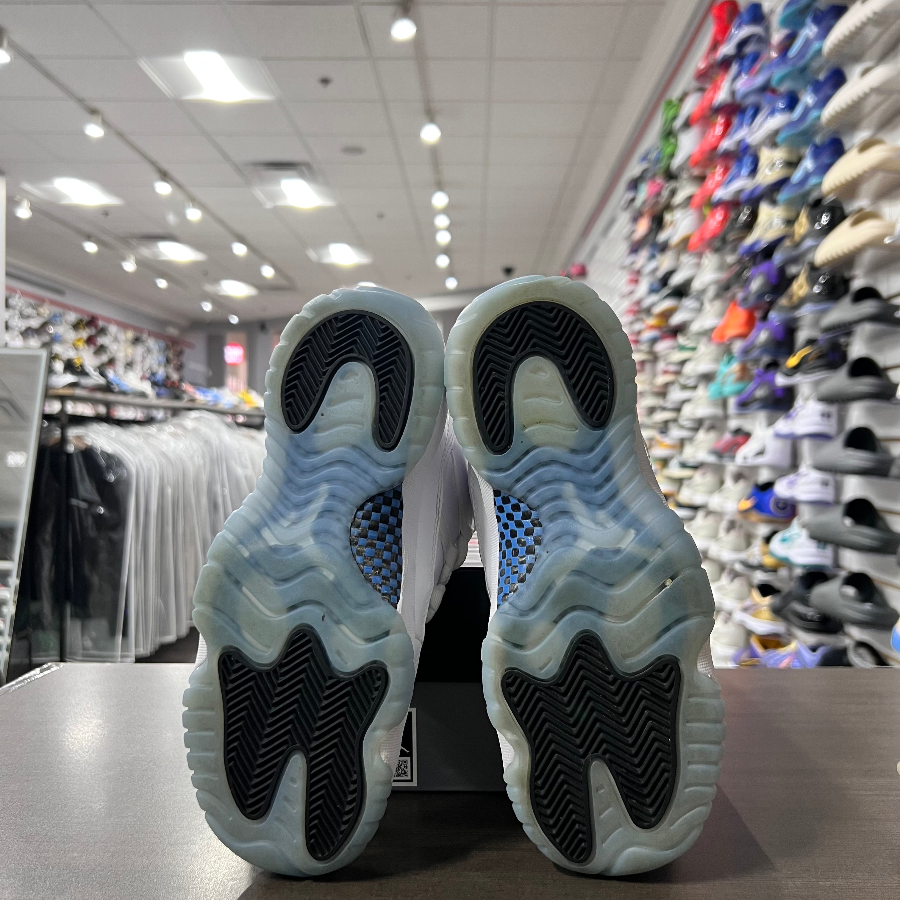 Jordan Retro 11 Gs Legend Blue (Lightly Worn)