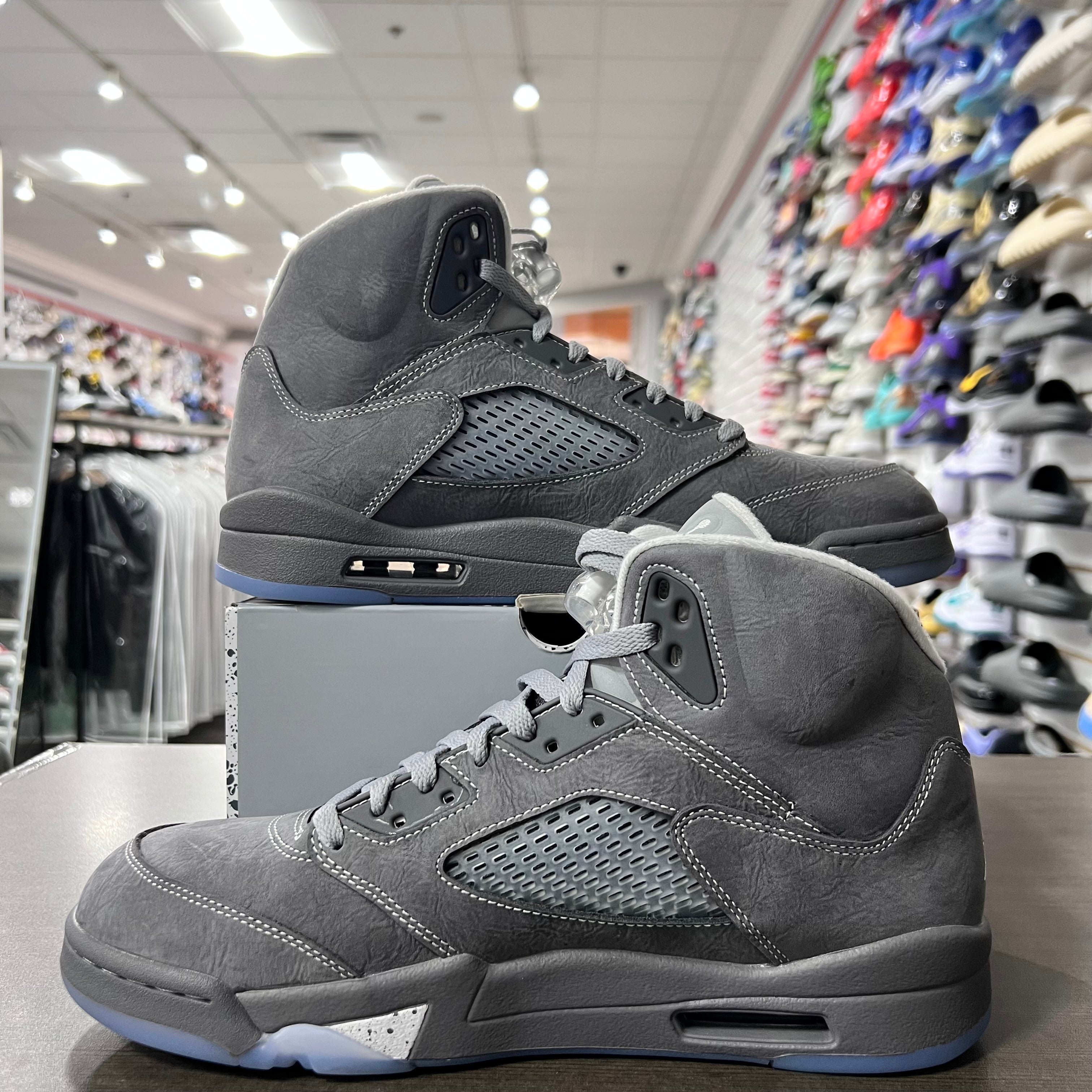 Jordan Retro 5 Mens Wolf Grey (Lightly Worn)