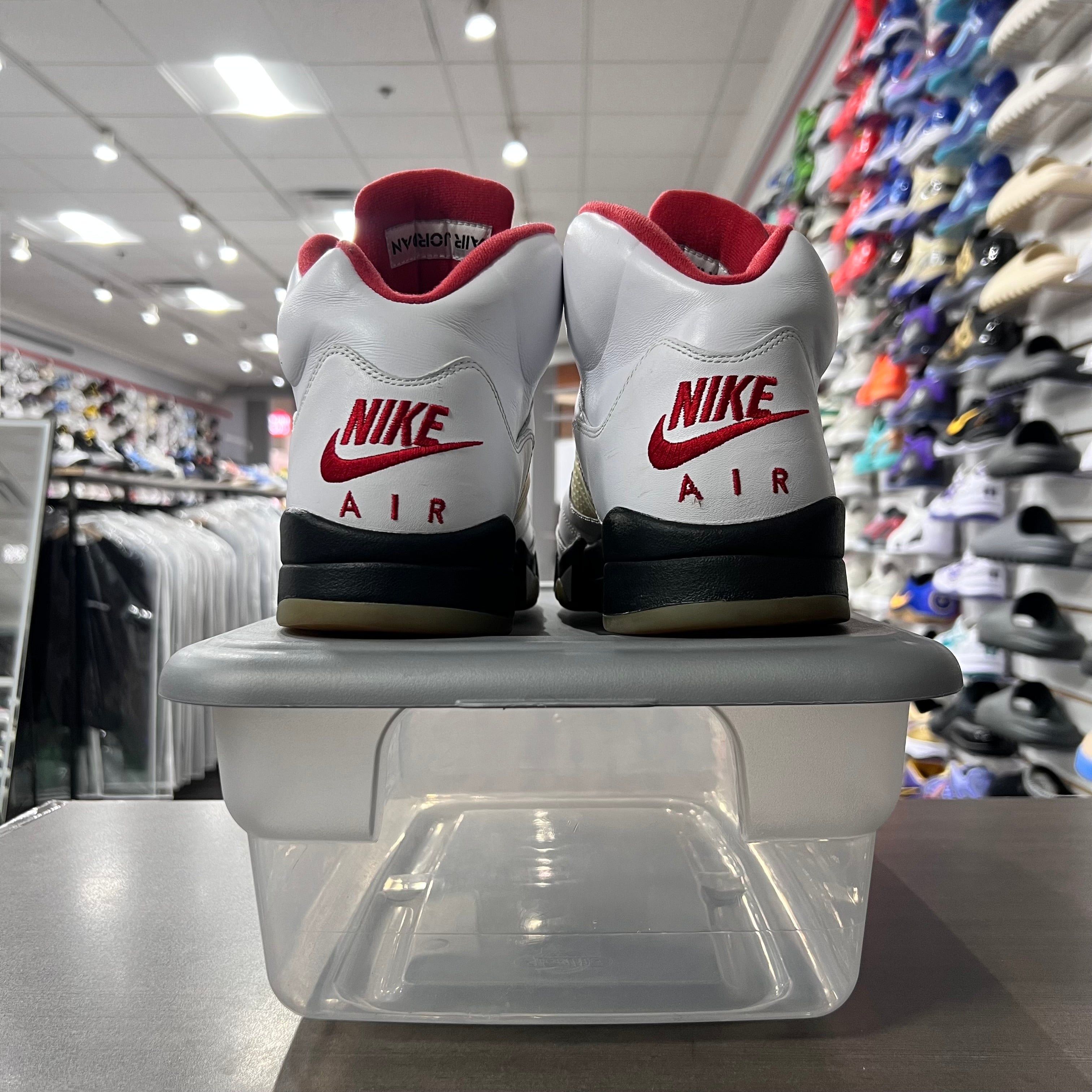 Jordan 5 Retro Fire Red Silver Tongue (2020)(Lightly Worn+Replacement Box)