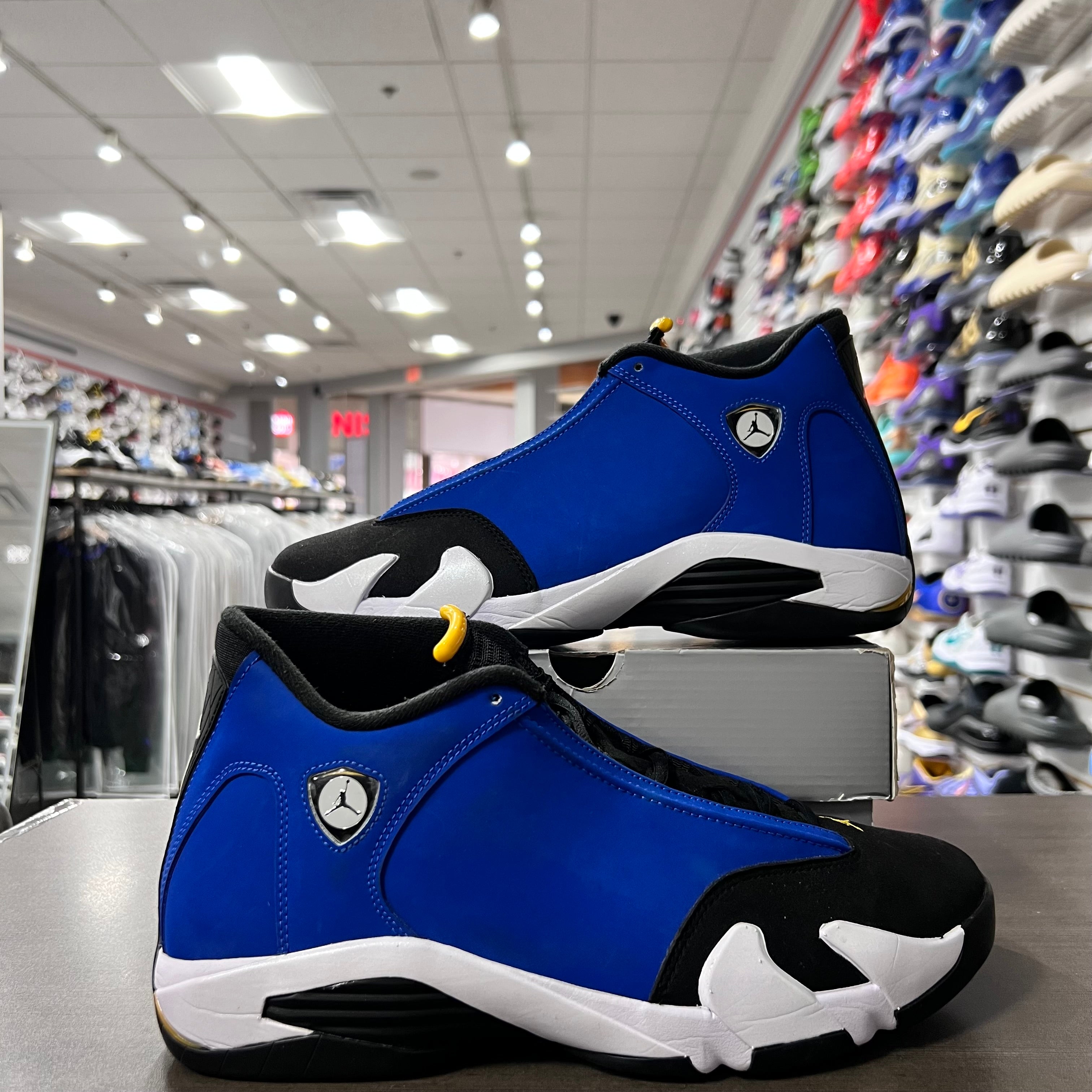 Jordan Retro 14 Mens Laney (Lightly Worn)