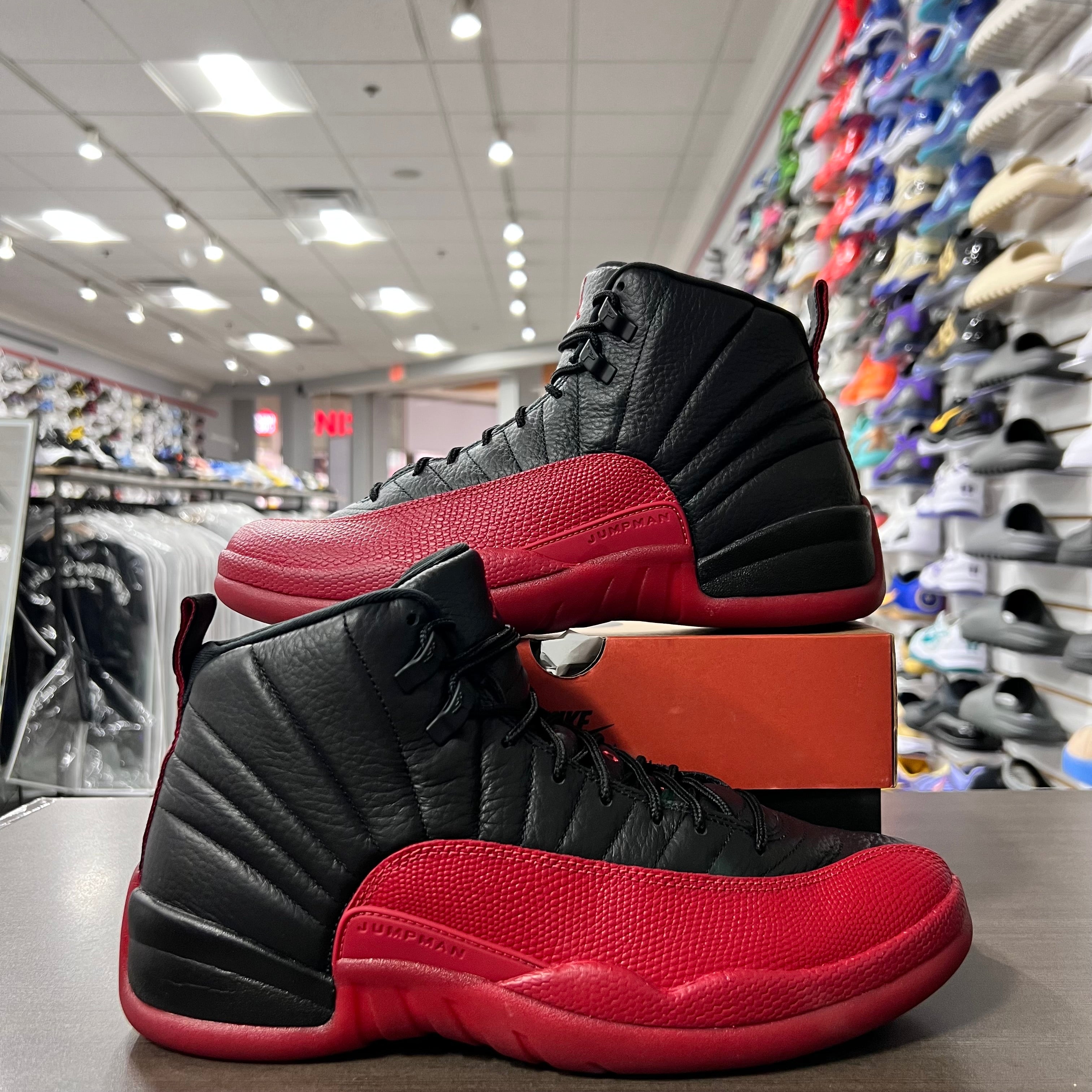 Jordan Retro 12 Mens Flu Game (2025)(Lightly Worn)