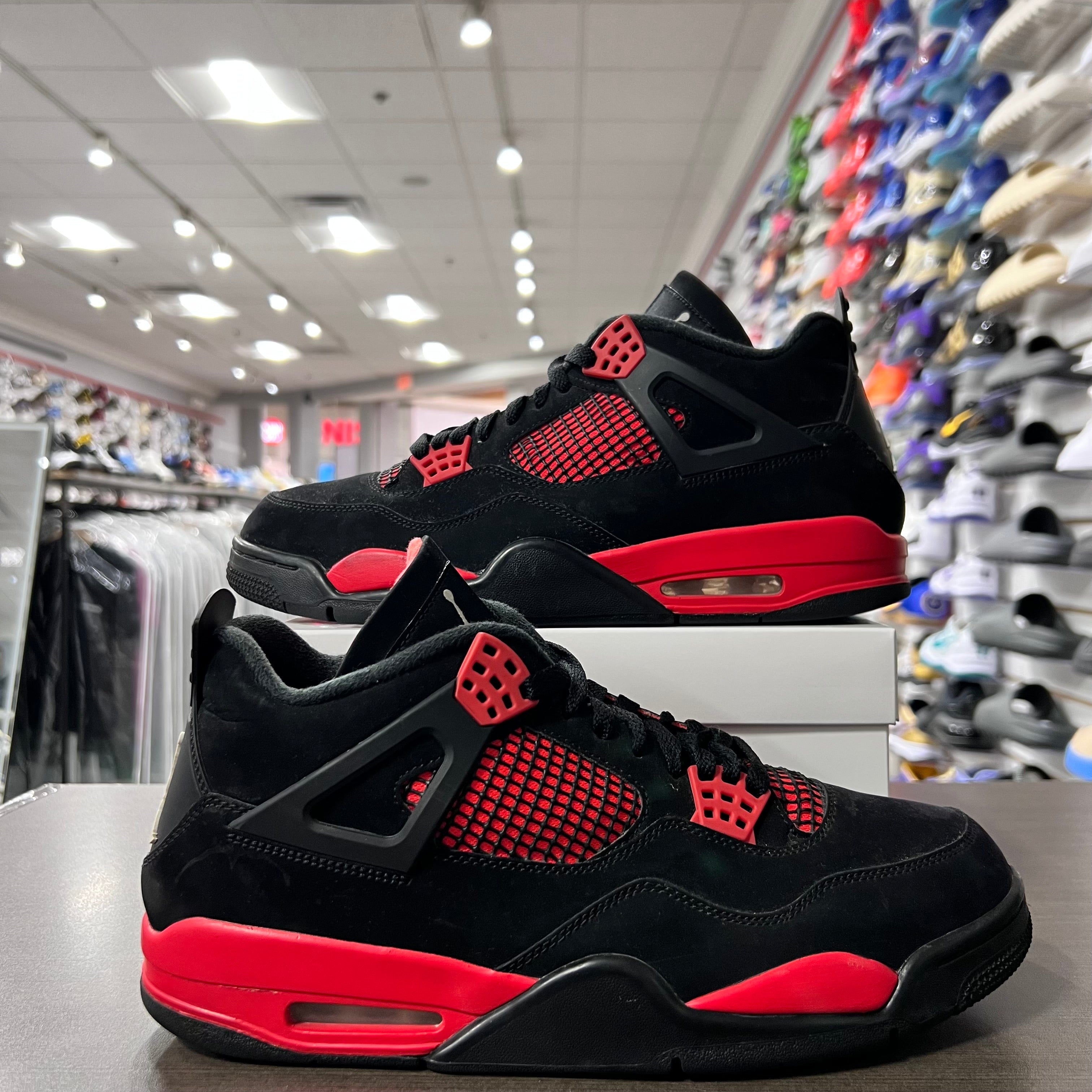 Jordan Retro 4 Mens Red Thunder (Lightly Worn+Replacement Box)