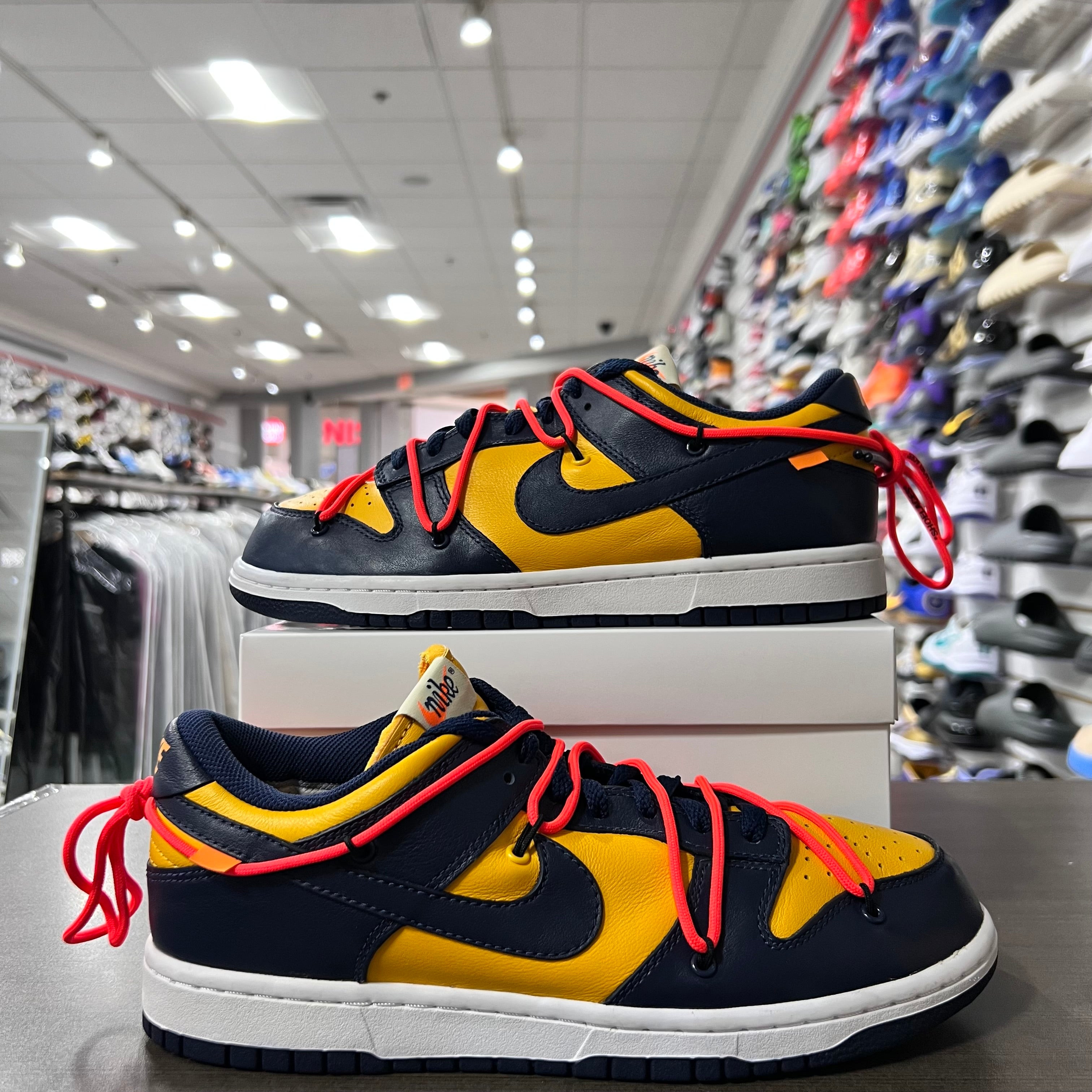 Nike X Off White Dunk Low University Gold (Lightly Worn+Replacement Box)