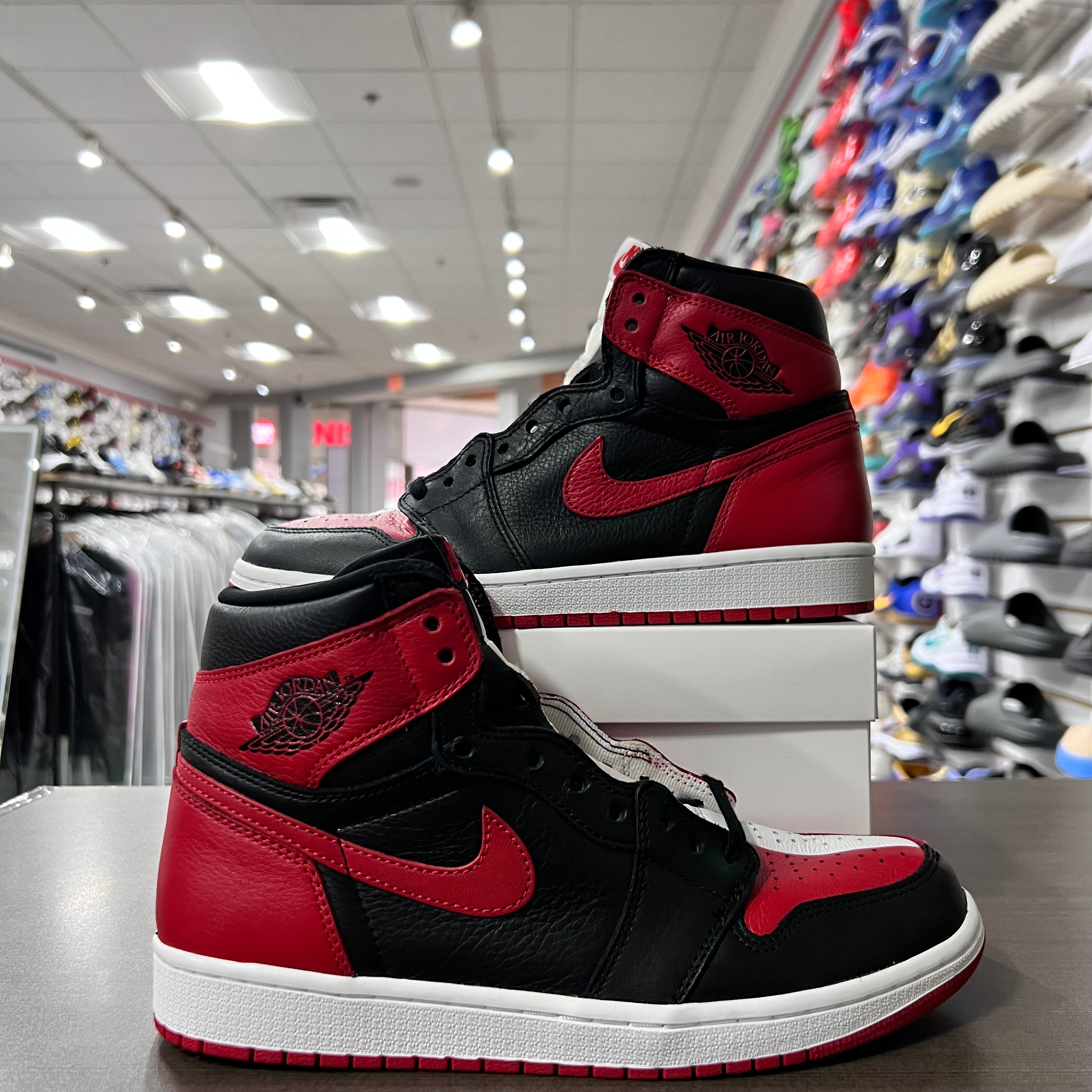 Jordan 1 Retro High Og Mens Homage To Home Chicago (NUMBERED)(Lightly Worn+Replacement Box)