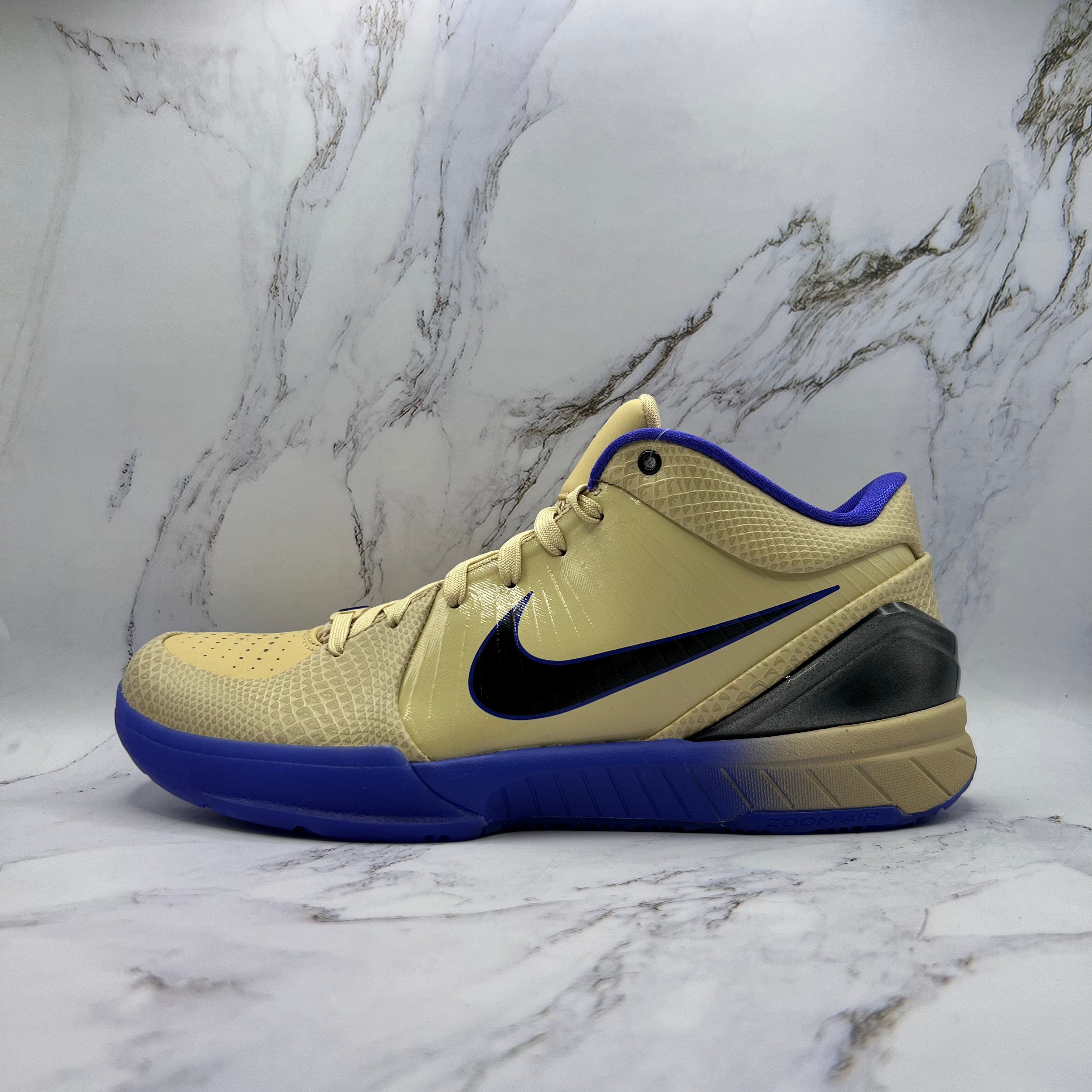 Nike Kobe IV Mens FC Barcelona Team Gold