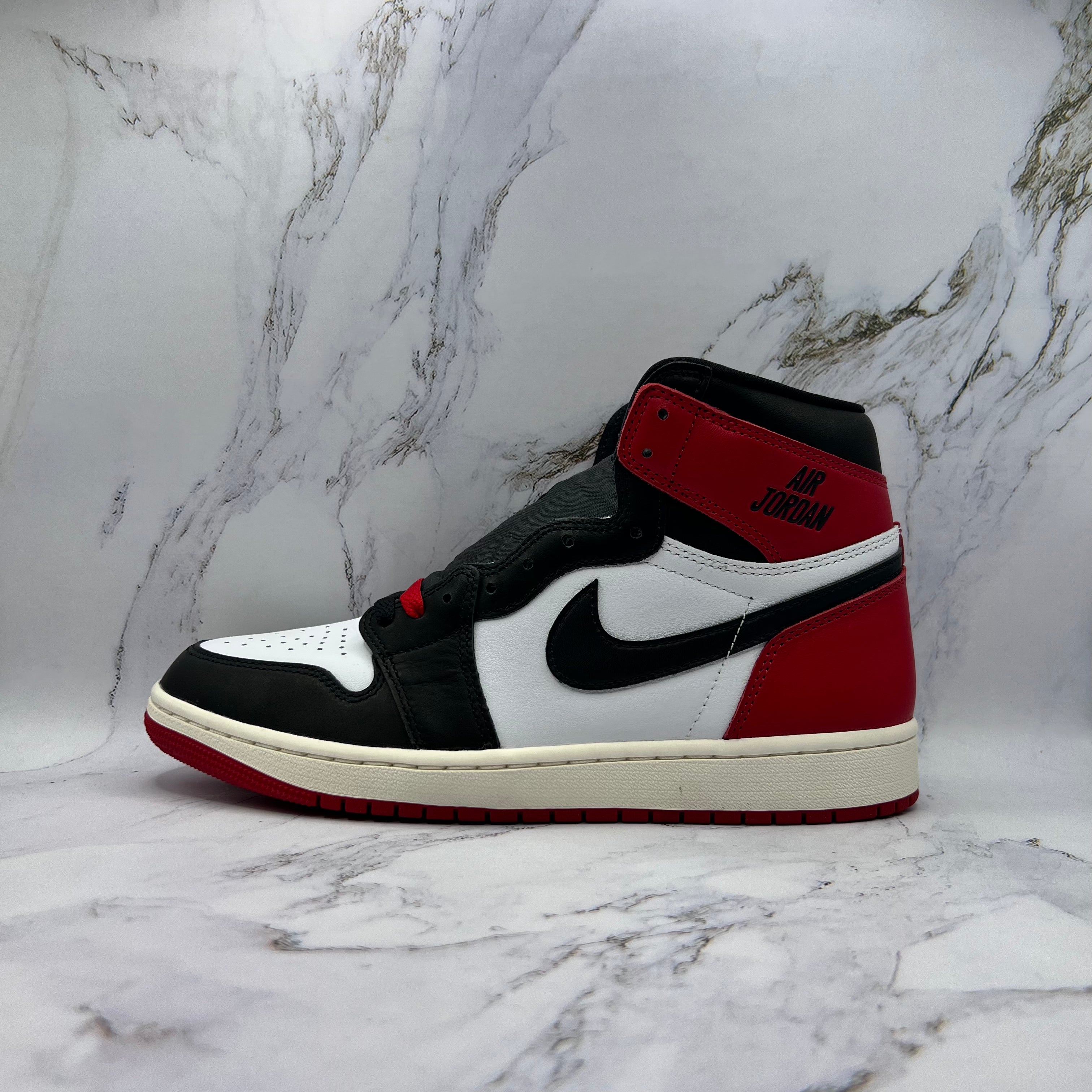 Jordan Retro 1 High Og Mens Black Toe Reimagined